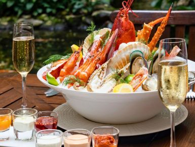 SeafoodFest Weekend Buffet at Kwee Zeen
